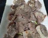 Foto langkah ke 2 dari resep Steak tumis pakchoy.
