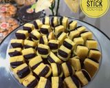 Foto langkah ke 6 dari resep 14.2020.Choco Stick Almond Sandwich Cookies.