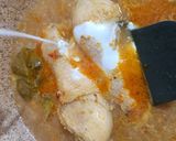 Foto langkah ke 5 dari resep Ayam Tahu Telur Masak Santan Pedas.