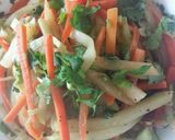 A picture of step 2 of Bo Bia Spring Roll.