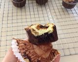 Foto langkah ke 14 dari resep Brownie Cheesecake Muffins.