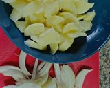 Foto del paso 4 de la receta Tortilla de patatas con ensalada de escalivada y tomates cherry