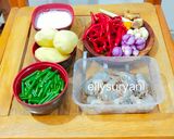 Foto langkah ke 1 dari resep Gulai Kacang Panjang Plus Udang-Kentang.