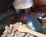 Foto del paso 2 de la receta: Tallarines con Yogur y Champiñones
