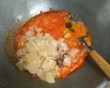 Foto langkah ke 4 dari resep Kikil Masak Pedas.