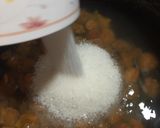 A picture of step 2 of Aloo bukhary ki chutney.