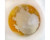 Foto langkah ke 1 dari resep Bolu panggang 2 telur metode all in one.