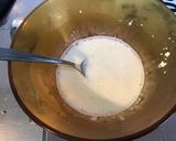 Une image de l'étape 4 de Sauce crème à l'ail mariné et aux deux fromages.