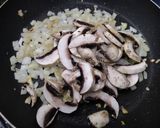 Foto langkah ke 3 dari resep Spaghetti creamy mushroom.