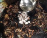 A picture of step 3 of Black chicken masala.