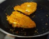 Foto langkah ke 3 dari resep Mayo Chicken and Chips with Tartar Sauce.