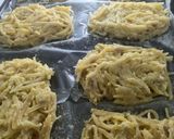 Foto langkah ke 4 dari resep Cheesy Hash Brown.