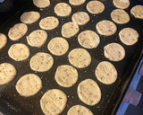 Foto del paso 5 de la receta: BIZCOCHITOS VEGANOS tipo crackers 🌱 pocos ingredientes 🤝🏻