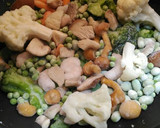 Foto del paso 5 de la receta: Arroz con verduras y merluza