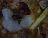 Gambar langkah 1 resipi Ayam masak lemak cili padi.