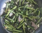 Foto del paso 7 de la receta: Ensalada de calamares, judías verdes y alga wakame