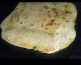 A picture of step 7 of Coriander Butter masala Paratha.