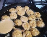 A picture of step 5 of Hyderabadi Dahi baray chat.