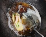 Foto langkah ke 5 dari resep Gorengan sendal jepit viral.