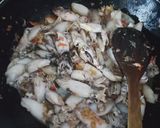 Foto langkah ke 3 dari resep Cumi masak hitam khas madura.
