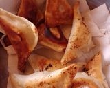 Foto del paso 3 de la receta: Triángulos de cerdo 🐷 crocantes tipo wonton 😋