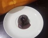 Foto langkah ke 3 dari resep Chocolatos Lava Cake.