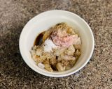 A picture of step 1 of Bánh Bột Lọc with Shrimp Filling.