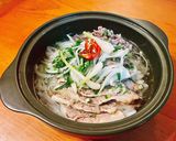 A picture of step 6 of Beef Pho (Phở bò tái nạm).