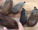 รูปขั้นตอนการทำที่ 1 ของ Banana Chocolate Chip Ice Cream Bites