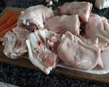 Foto del paso 1 de la receta: Manitas de cerdo 2