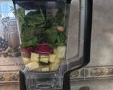 Foto del paso 4 de la receta: Jugo de Piña, Almendra, Betabel y Espinaca