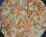 Foto del paso 3 de la receta: Tortilla de zapallito y zanahoria