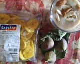 A picture of step 1 of Thick banana n figs smoothie.
