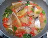 Foto langkah ke 2 dari resep SUP IKAN PATIN(Catfish Soup).