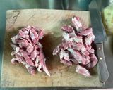 รูปขั้นตอนการทำที่ 1 ของ หมูทอดกระเทียมพริกไทย