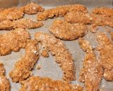 A picture of step 4 of My smokey crispy oven chicken tender(goujons)🤤.