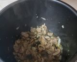 Foto del paso 4 de la receta: Pollo con champiñones