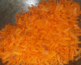 கேரட் ஹல்வா ரப்டி இன் ஹானி டிராப் பவுல்(carrot halwa rabdi in honey drop bowl recipe in tamil) ரெசிபி ஸ்டேப் 2 புகைப்படம்