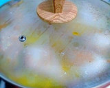 Foto del paso 8 de la receta: Muslos de pollo en salsa de limón, azafrán y ajos tiernos