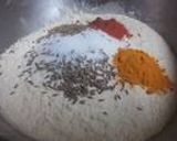 A picture of step 1 of Methi Masala Khakhra.