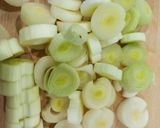Foto del paso 1 de la receta: Crema fría de calabacín 🍵