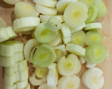 Foto del paso 1 de la receta: Crema fría de calabacín 🍵