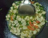 Foto langkah ke 7 dari resep Tumis Bakso Cabe Hijau.