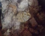 A picture of step 2 of Beef masala salan.