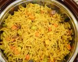A picture of step 4 of Quick fried rice.