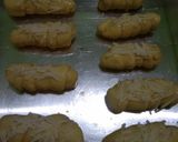 Foto langkah ke 3 dari resep Homemade Cheese Roll.