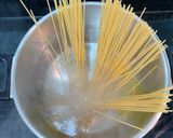 รูปขั้นตอนการทำที่ 2 ของ สปาเกตตี้ คาโบนาร่า 🍝