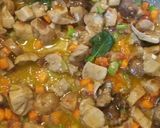 Foto del passaggio 2 della ricetta Risotto ai funghi porcini