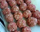 A picture of step 3 of Herby Pork Meatballs.