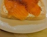 Foto del paso 4 de la receta: Tostada de salmón